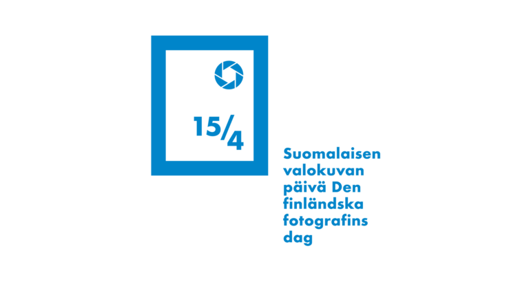 Suomalaisen valokuvakuvauksen päivän logo, missä on kehys ja kameran suljin sekä teksti 15/4