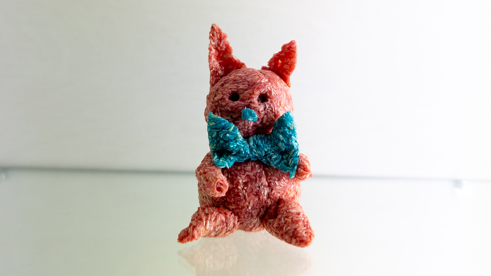 Woodcast työpajassa puumateriaalista tehty nalle