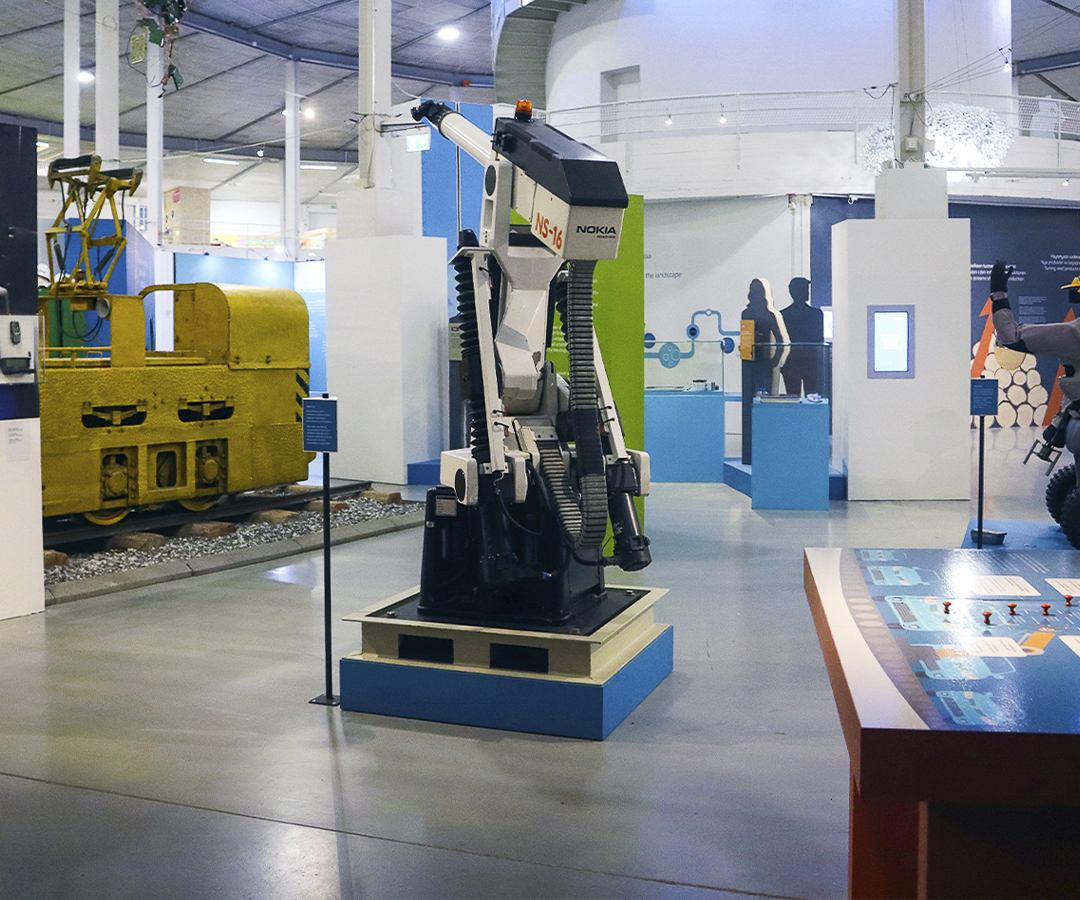 Yleiskuvaa Tekniikan maa -näyttelystä