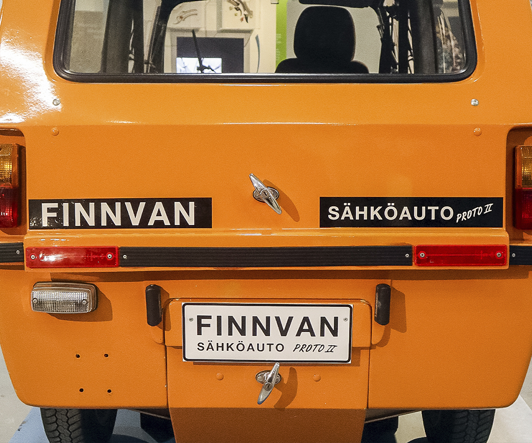 Kuva Tekniikan maa näyttelyssä olevasta Finnvanista